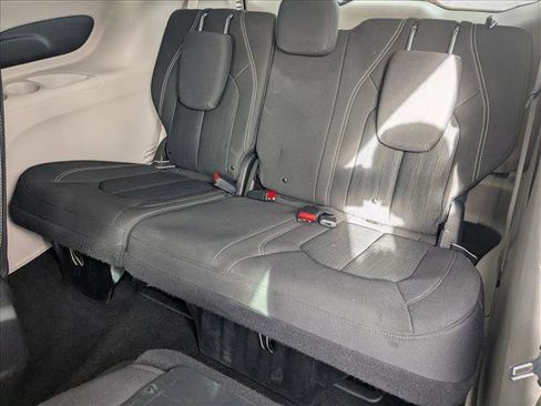 Used 2020 Chrysler Voyager LX w/ Cold Weather Group image 21
