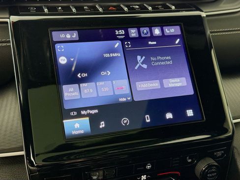 Used 2024 Jeep Grand Cherokee Altitude AWD/4WD image 19