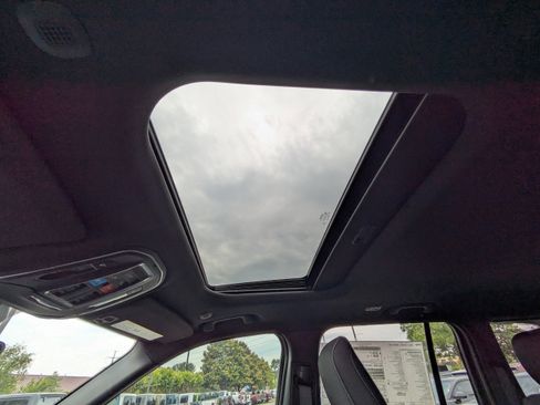 New 2025 Jeep Grand Cherokee Laredo X w/ Luxury Tech Group I image 21