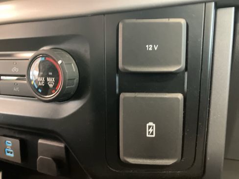 Certified 2023 Ford F150 XLT image 18