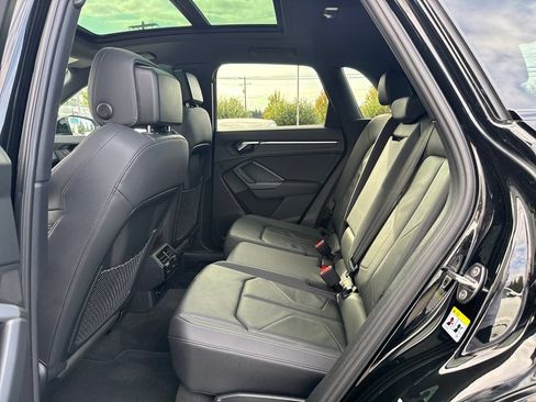 Used 2021 Audi Q3 2.0T Premium w/ Convenience Package AWD/4WD image 28