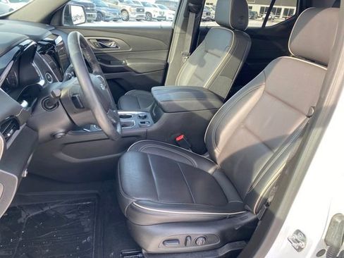 Certified 2023 Chevrolet Traverse Premier w/ Redline Edition image 17