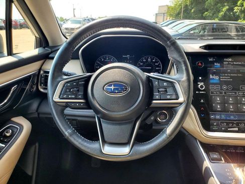 Used 2023 Subaru Outback Limited AWD/4WD image 9