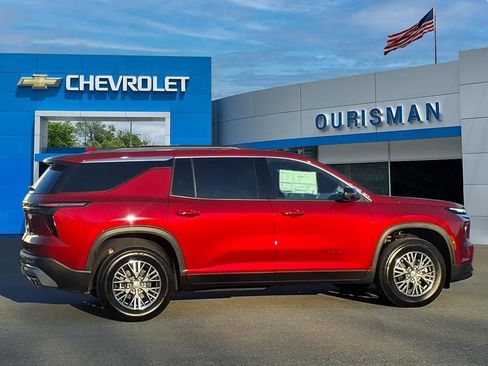 New 2026 Chevrolet Traverse LT w/ Driver Confidence Package image 2