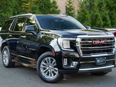 Used 2022 GMC Yukon SLT w/ SLT Premium Package