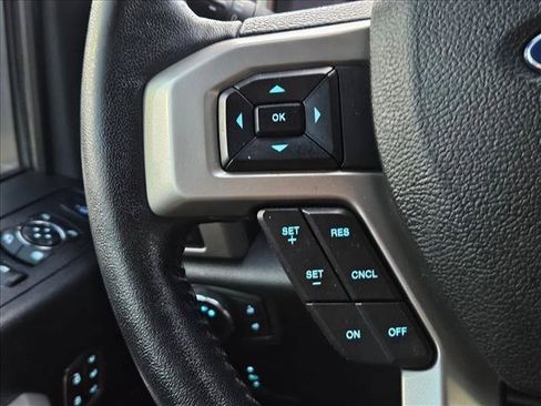 Used 2021 Ford F250 Lariat w/ Lariat Value Package AWD/4WD image 22