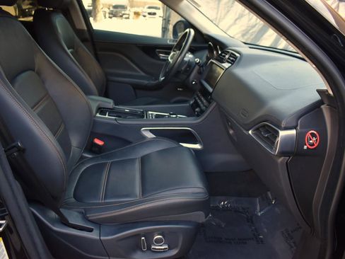 Used 2019 Jaguar F-PACE Prestige image 46