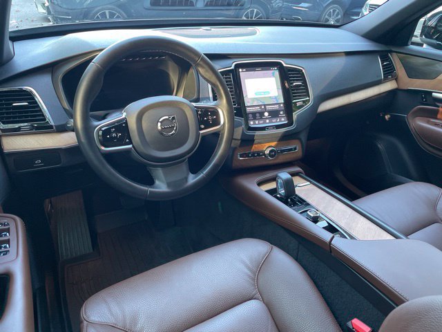 Certified 2025 Volvo XC90 B6 Plus w/ Protection Package AWD/4WD image 19