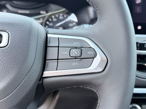 New 2026 Jeep Compass Latitude AWD/4WD image 14