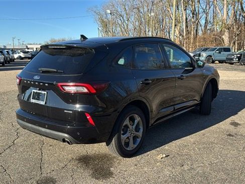 Used 2024 Ford Escape ST-Line w/ Tech Pack #1 image 4