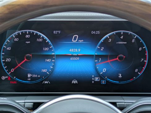 Used 2023 Mercedes-Benz GLE 350 image 28