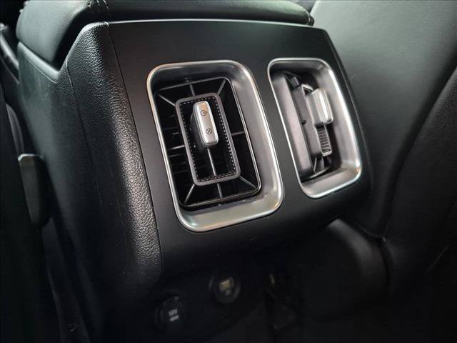 Used 2022 Kia Sorento S FWD image 25