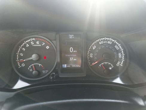 Used 2023 Toyota Tacoma SR image 23