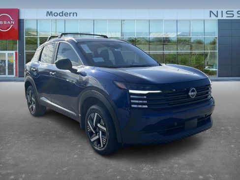 New 2026 Nissan Kicks SV w/ Cold Weather Package image 3