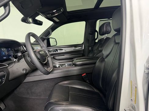 Certified 2023 Jeep Wagoneer 2WD w/ Premium Group I image 21