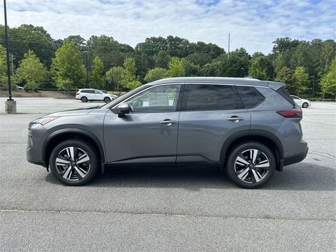 New 2025 Nissan Rogue SL w/ Tech Package image 5