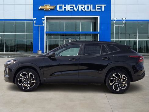 New 2026 Chevrolet Trax RS w/ Driver Confidence Package image 3