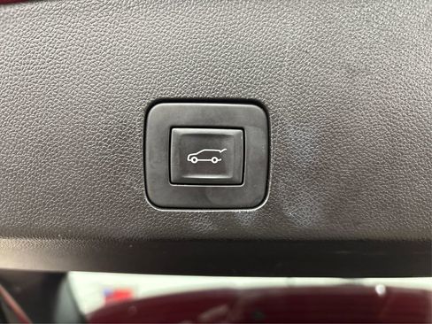 Used 2023 Buick Encore GX Select AWD/4WD image 14