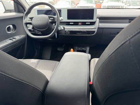 Used 2024 Hyundai Ioniq 5 SEL RWD image 4