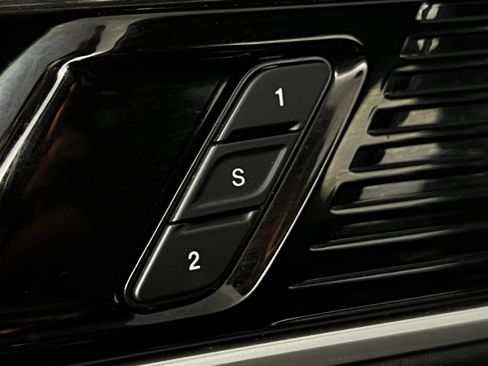 Used 2024 Jeep Wagoneer Series II AWD/4WD image 15