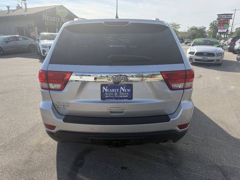 Used 2013 Jeep Grand Cherokee Laredo AWD/4WD image 6