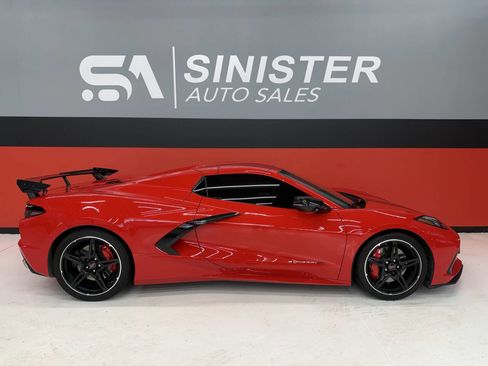 Used 2022 Chevrolet Corvette Stingray 2dr Convertible w/ Z51 Performance Package image 44