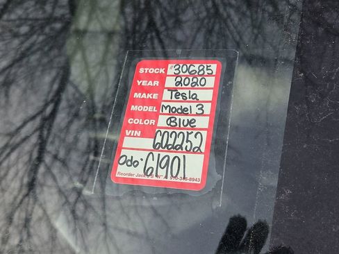 Used 2020 Tesla Model 3 Performance image 32