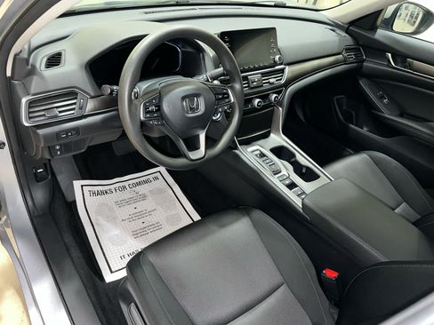 Used 2019 Honda Accord Hybrid image 17