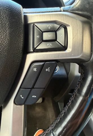 Used 2018 Ford F150 Platinum w/ Equipment Group 701A Luxury AWD/4WD image 19