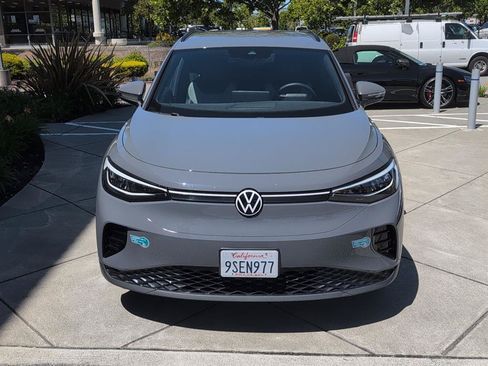 Used 2024 Volkswagen ID.4 2WD image 3
