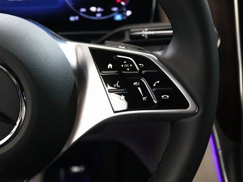 Used 2025 Mercedes-Benz GLC 350e 4MATIC w/ Advanced USB Package image 6