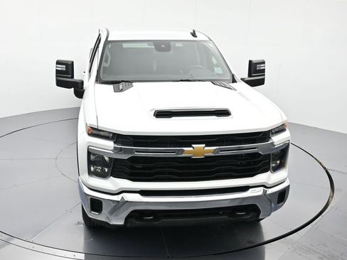 Used 2024 Chevrolet Silverado 2500 LT image 30
