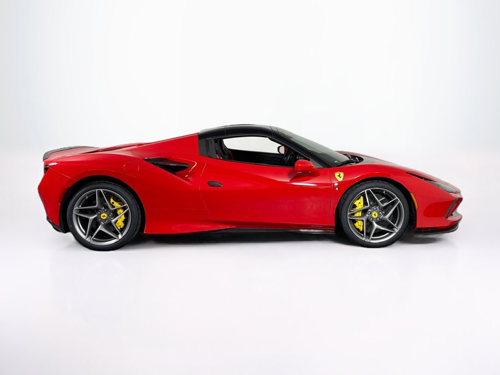 Certified 2022 Ferrari F8 Tributo RWD image 10