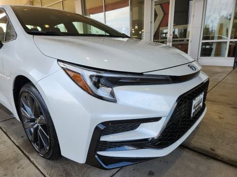 Certified 2024 Toyota Corolla SE image 5