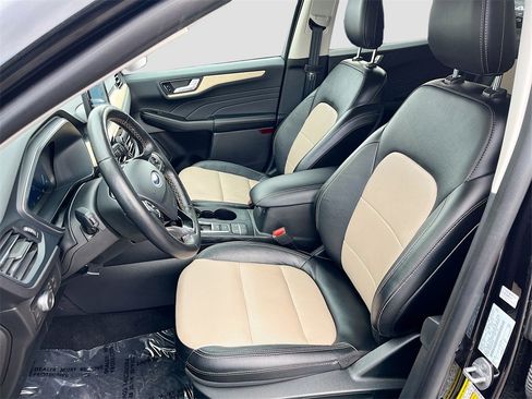 Used 2022 Ford Escape Titanium w/ Titanium Elite Package image 22