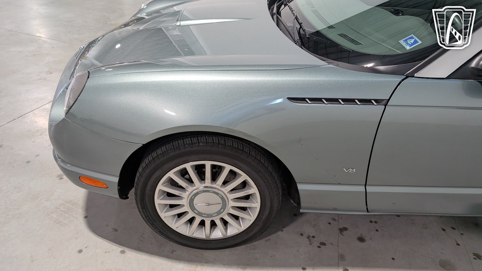Used 2004 Ford Thunderbird Pacific Coast RWD image 26