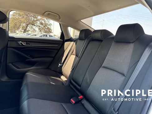 Used 2019 Honda Accord LX image 33