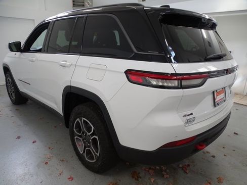 Certified 2022 Jeep Grand Cherokee Trailhawk w/ ADV Protech Group II image 20