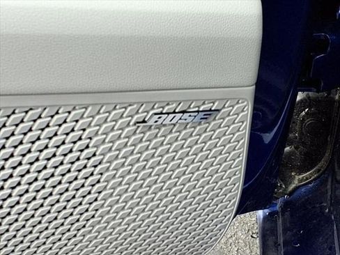 New 2025 Hyundai Elantra Limited image 17