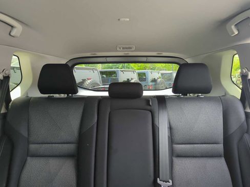 Used 2024 Nissan Rogue SV FWD image 24