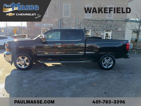Used 2019 Chevrolet Silverado 2500 LTZ w/ Vortec Plus Package image 2