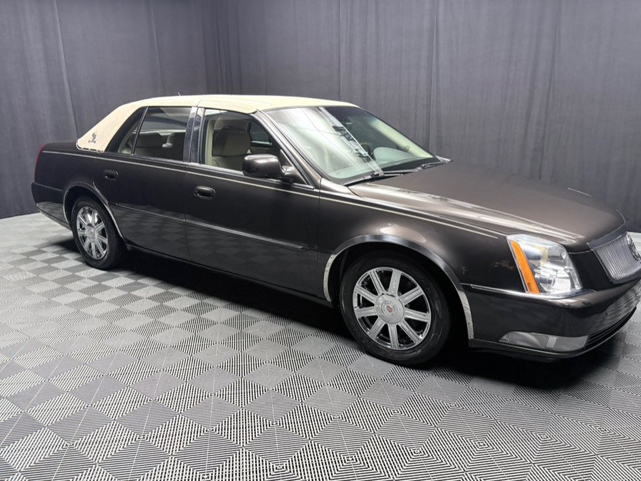 Used 2008 Cadillac DTS FWD image 15