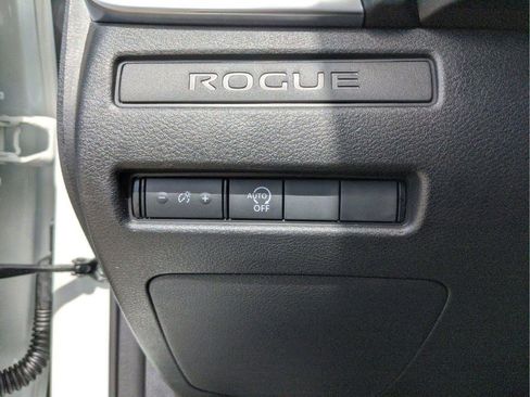 Certified 2025 Nissan Rogue S FWD image 34