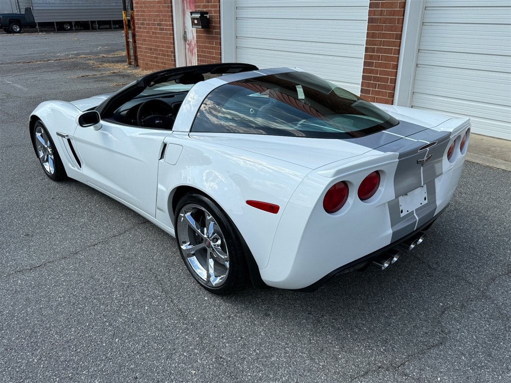 Used 2013 Chevrolet Corvette Grand Sport w/ 4LT Preferred Equipment Group RWD image 26