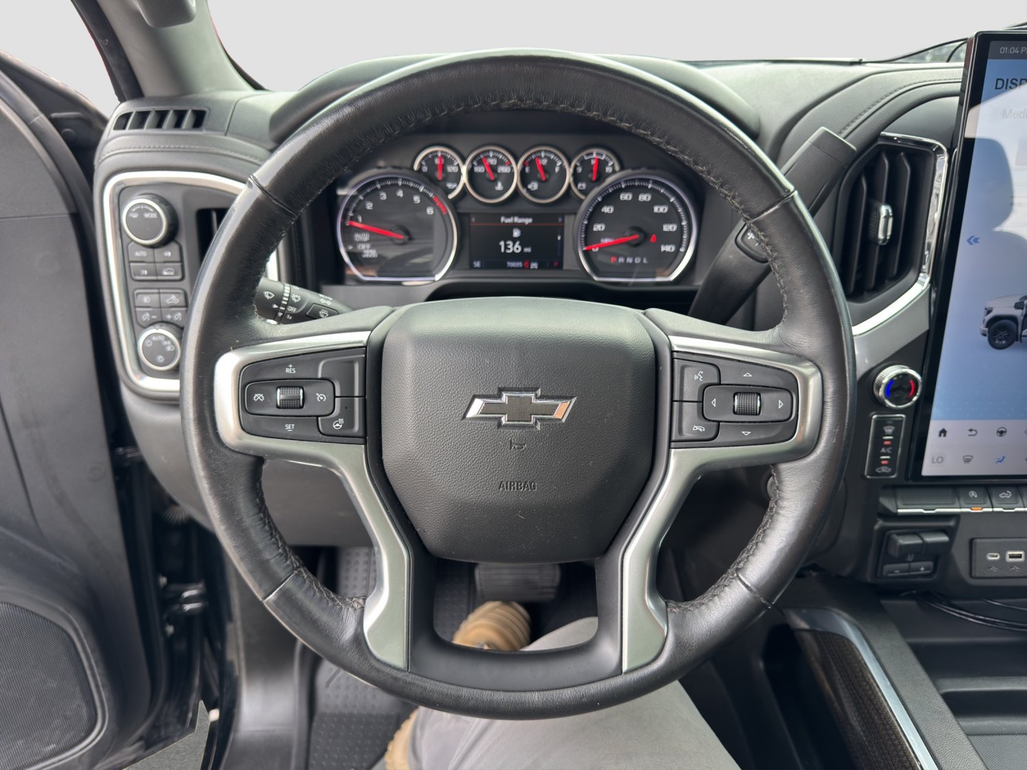 Used 2022 Chevrolet Silverado 1500 RST w/ Redline Edition AWD/4WD image 10
