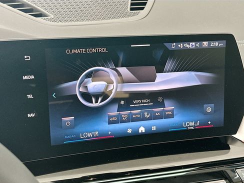 New 2026 BMW X2 xDrive28i w/ Technology Package AWD/4WD image 12