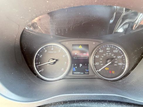 Used 2020 Mitsubishi Outlander ES FWD image 14