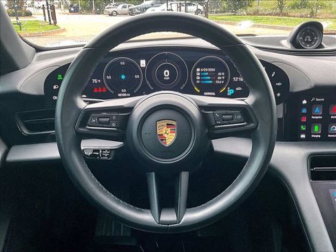 Certified 2022 Porsche Taycan 4 Cross Turismo AWD/4WD image 15