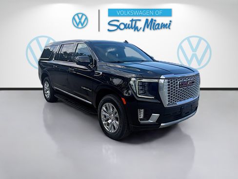 Used 2024 GMC Yukon XL Denali AWD/4WD image 1