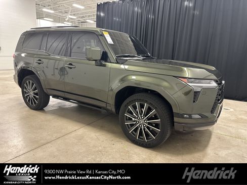 Used 2025 Lexus GX 550 w/ Accessory Package (2T) AWD/4WD image 1